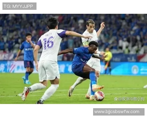 上海申花迎战比尔森期待逆转局势全力争胜展现球队实力