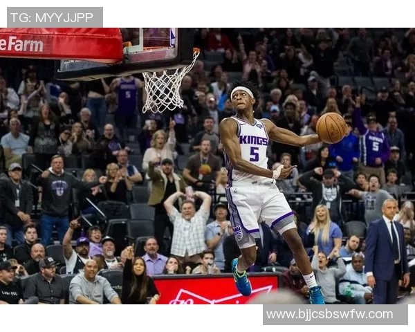 德阿隆福克斯:年轻控卫的崛起与未来发展潜力分析